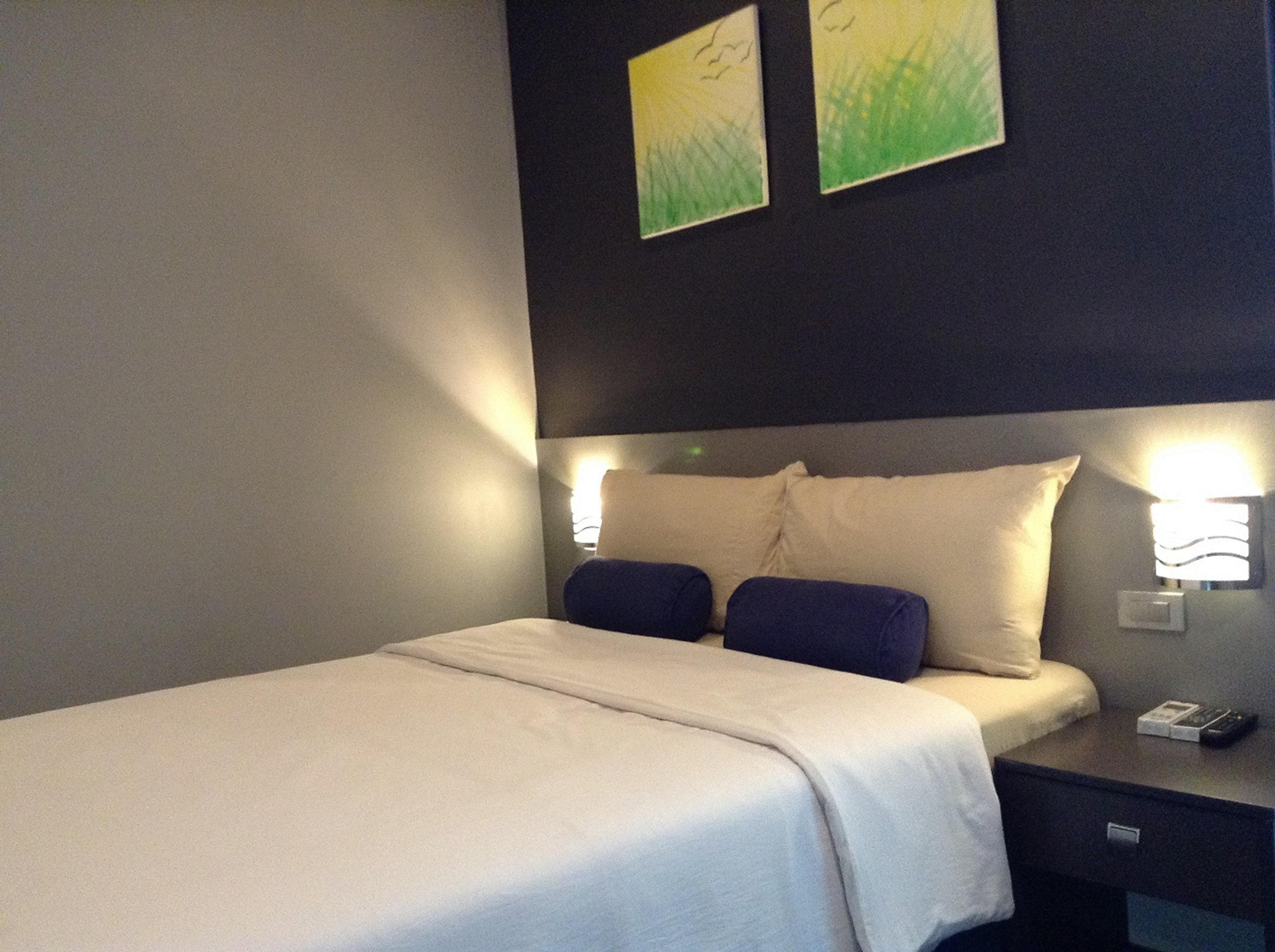 Li Nakpil Hotel Manila Bagian luar foto