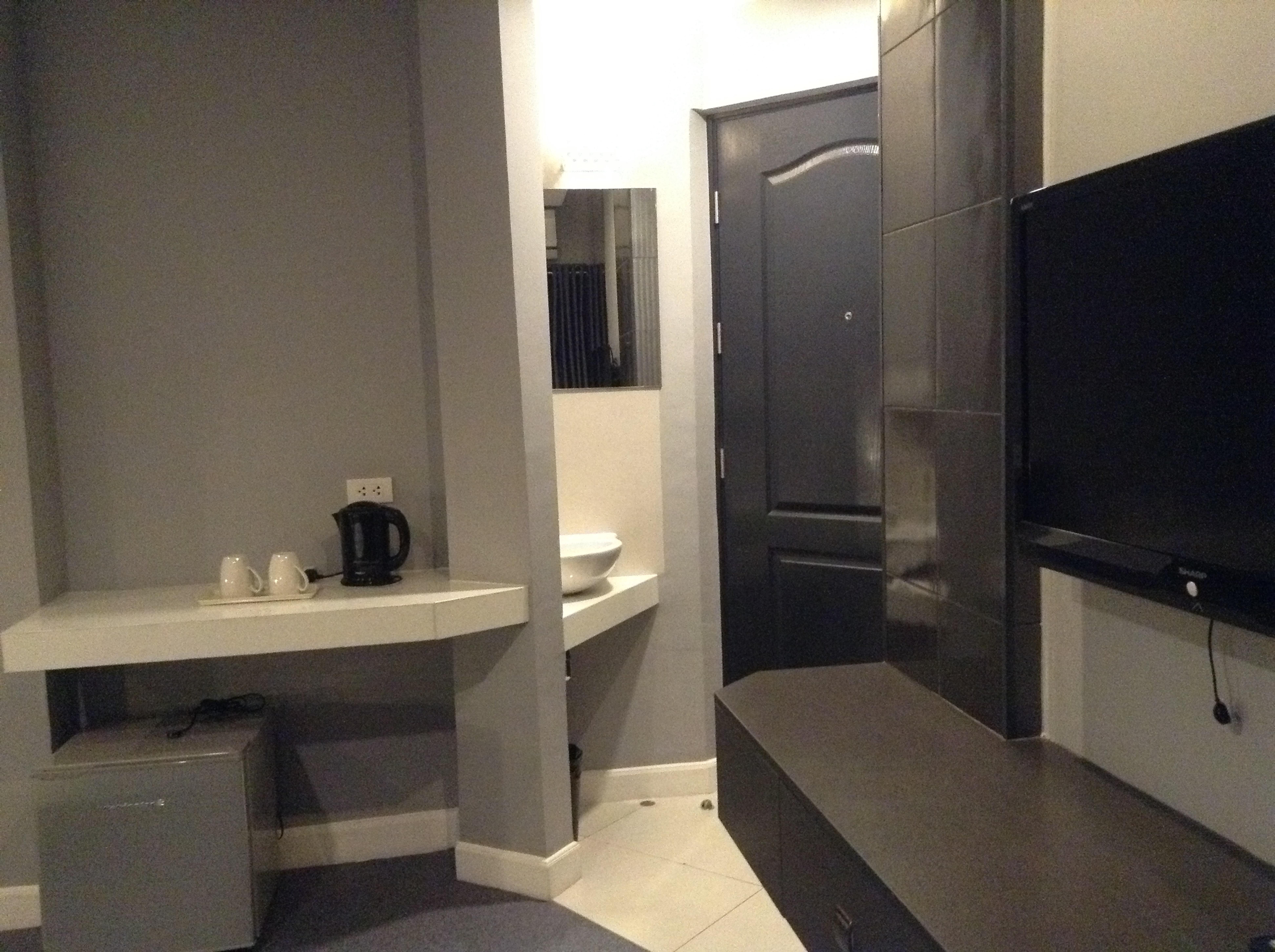 Li Nakpil Hotel Manila Bagian luar foto