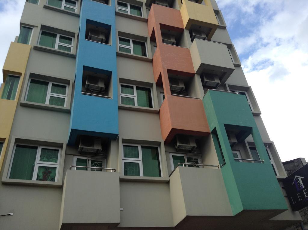 Li Nakpil Hotel Manila Bagian luar foto